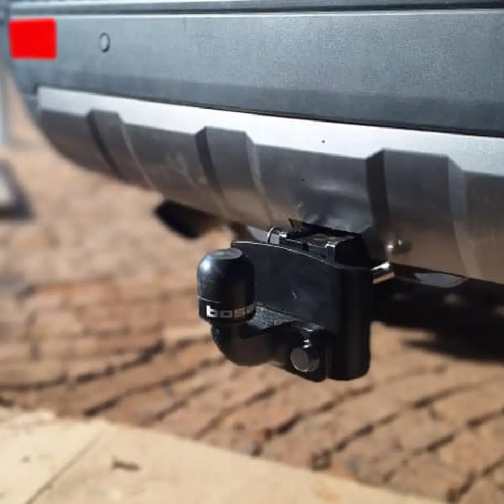 Executive Tow Hitch for Premium SUVs